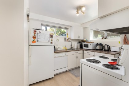 Photo 31 at 424 W Queens Road, Upper Lonsdale, North Vancouver