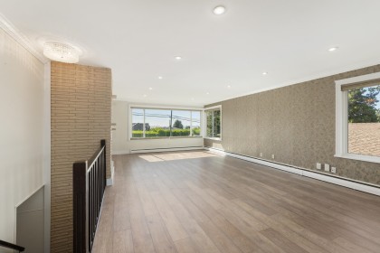 Photo 21 at 424 W Queens Road, Upper Lonsdale, North Vancouver