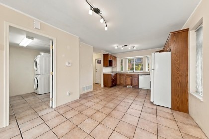 Photo 6 at 423-425 E 2nd Street, Lower Lonsdale, North Vancouver