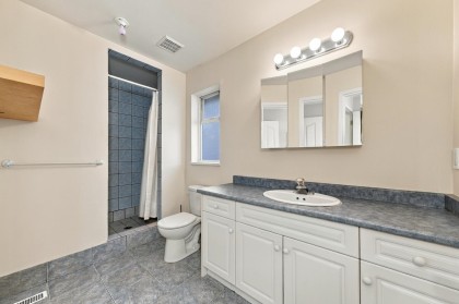 Photo 16 at 423-425 E 2nd Street, Lower Lonsdale, North Vancouver