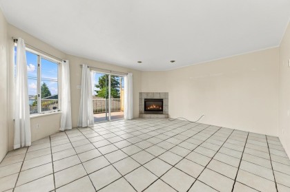 Photo 10 at 423-425 E 2nd Street, Lower Lonsdale, North Vancouver