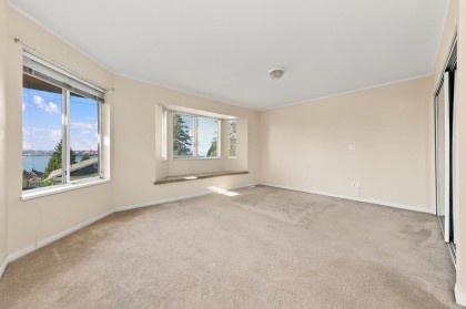 Photo 15 at 423-425 E 2nd Street, Lower Lonsdale, North Vancouver