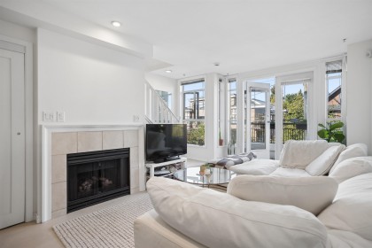 Photo 1 at 203 - 2190 W 5th Avenue, Kitsilano, Vancouver West