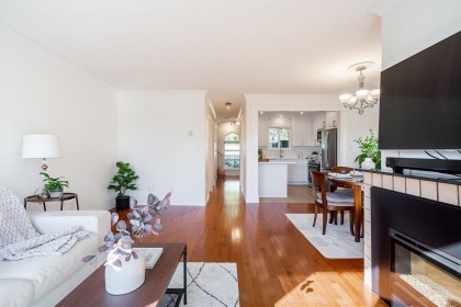 Photo 13 at 34 - 900 17th Street, Mosquito Creek, North Vancouver