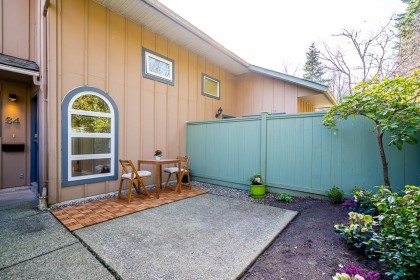 Photo 4 at 34 - 900 17th Street, Mosquito Creek, North Vancouver