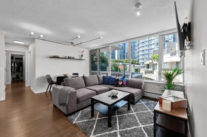 Photo 7 at 306 - 633 Abbott Street, Downtown VW, Vancouver West