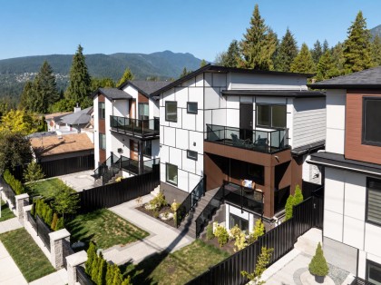 Photo 2 at 806 Montroyal Boulevard, Canyon Heights NV, North Vancouver