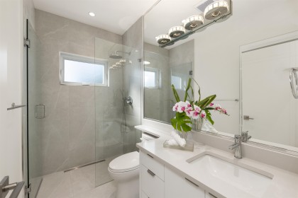 Photo 34 at 806 Montroyal Boulevard, Canyon Heights NV, North Vancouver