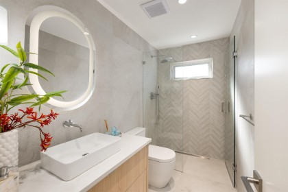 Photo 18 at 806 Montroyal Boulevard, Canyon Heights NV, North Vancouver