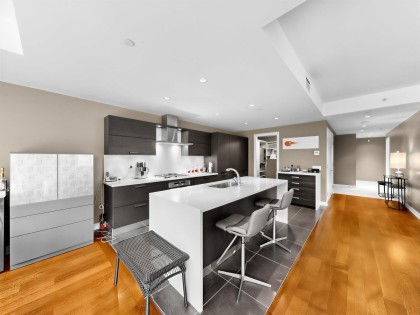Photo 6 at 303 - 5838 Berton Avenue, University VW, Vancouver West