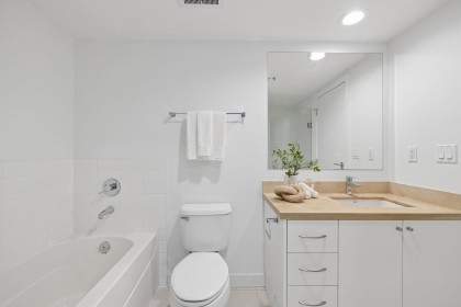 Photo 27 at 319 - 1133 Homer Street, Yaletown, Vancouver West