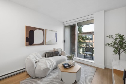 Photo 3 at 319 - 1133 Homer Street, Yaletown, Vancouver West