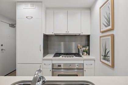 Photo 14 at 319 - 1133 Homer Street, Yaletown, Vancouver West