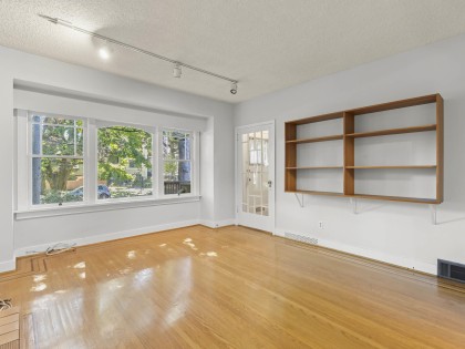 Photo 2 at 3989 W 19th Avenue, Dunbar, Vancouver West