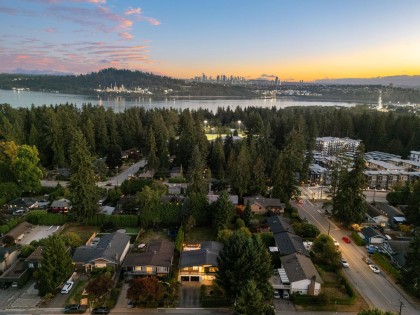 Photo 2 at 2763 Violet Street, Blueridge NV, North Vancouver