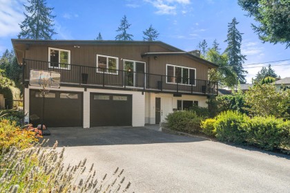 Photo 3 at 2763 Violet Street, Blueridge NV, North Vancouver