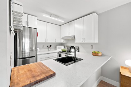 Photo 11 at 108 - 2020 W 8th Avenue, Kitsilano, Vancouver West