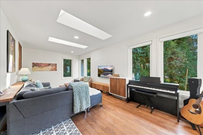 Photo 4 at 4151 Fircrest Place, Lynn Valley, North Vancouver