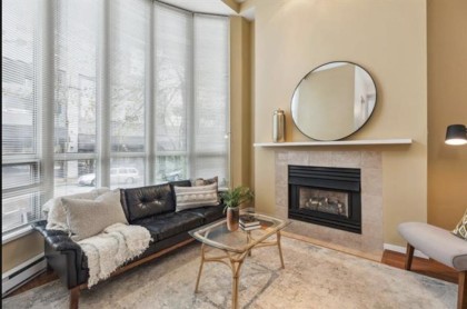 Photo 3 at T19 - 1501 Howe Street, Yaletown, Vancouver West