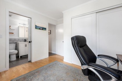 Photo 8 at 203 - 3235 W 4th Avenue, Kitsilano, Vancouver West