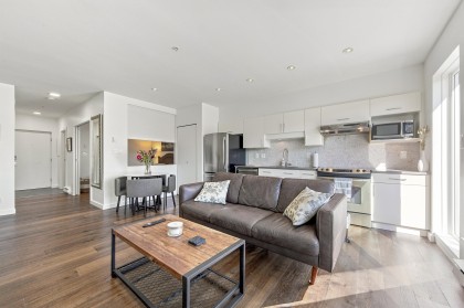 Photo 4 at 406 - 1688 Cypress Street, Kitsilano, Vancouver West