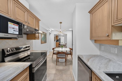 Photo 12 at 202 - 5639 Hampton Place, University VW, Vancouver West