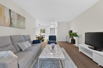Photo 5 at 202 - 5639 Hampton Place, University VW, Vancouver West