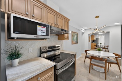 Photo 11 at 202 - 5639 Hampton Place, University VW, Vancouver West