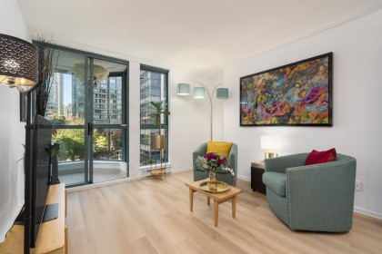 Photo 9 at 807 - 1238 Melville Street, Coal Harbour, Vancouver West