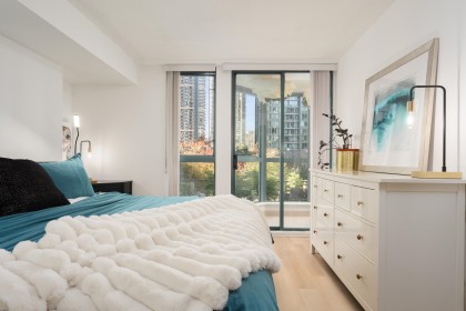 Photo 14 at 807 - 1238 Melville Street, Coal Harbour, Vancouver West