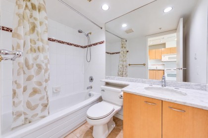 Photo 11 at 403 - 1367 Alberni Street, West End VW, Vancouver West