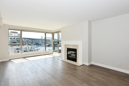 Photo 17 at 503 - 1008 Beach Avenue, Yaletown, Vancouver West