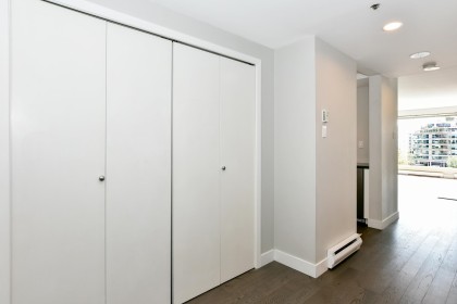 Photo 11 at 503 - 1008 Beach Avenue, Yaletown, Vancouver West