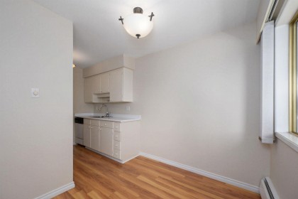 Photo 14 at 302 - 1345 Chesterfield Avenue, Central Lonsdale, North Vancouver
