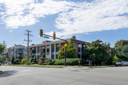 Photo 29 at 302 - 1345 Chesterfield Avenue, Central Lonsdale, North Vancouver