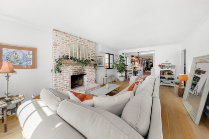 Photo 2 at 626 E 13th Street, Boulevard, North Vancouver