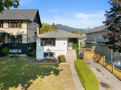 Photo 1 at 626 E 13th Street, Boulevard, North Vancouver