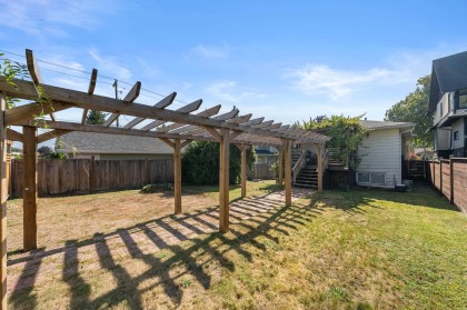 Photo 34 at 626 E 13th Street, Boulevard, North Vancouver
