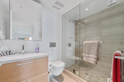 Photo 18 at 310 - 1571 W 57th Avenue, South Granville, Vancouver West