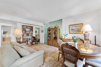 Photo 15 at 310 - 1571 W 57th Avenue, South Granville, Vancouver West