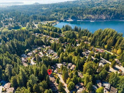 Photo 35 at 5520 Huckleberry Lane, Grouse Woods, North Vancouver
