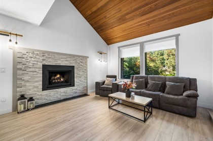 Photo 4 at 5520 Huckleberry Lane, Grouse Woods, North Vancouver