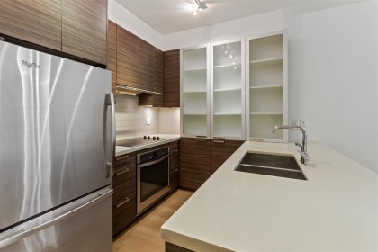 Photo 4 at 208 - 3606 Aldercrest Drive, Roche Point, North Vancouver