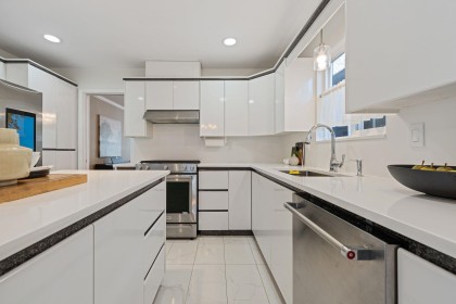 Photo 7 at 1154 Harold Road, Lynn Valley, North Vancouver