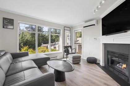 Photo 2 at 201 - 1140 Strathaven Drive, Northlands, North Vancouver