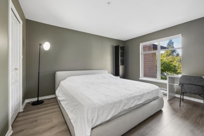 Photo 17 at 201 - 1140 Strathaven Drive, Northlands, North Vancouver