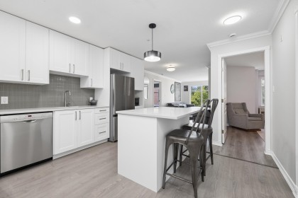 Photo 16 at 201 - 1140 Strathaven Drive, Northlands, North Vancouver