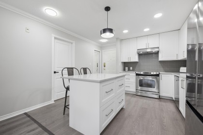 Photo 12 at 201 - 1140 Strathaven Drive, Northlands, North Vancouver