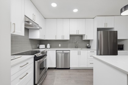Photo 15 at 201 - 1140 Strathaven Drive, Northlands, North Vancouver