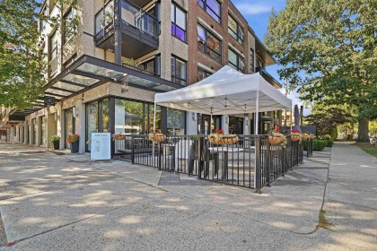 Photo 3 at 203 - 2481 Waterloo Street, Kitsilano, Vancouver West
